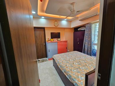 Bedroom Image of 751 Sq.ft 1 BHK Apartment / Flat for sale in Lodha Amara, Kolshet Thane for Rs. 7600000