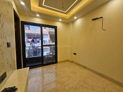 Bedroom Image of 800 Sq.ft 2 BHK Builder Floor for sale in Paschim Vihar New Delhi for Rs. 13500000