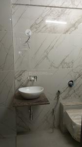 Bathroom Image of 500 Sq.ft 1 BHK Apartment / Flat for sale in Malad West Mumbai for Rs. 12000000