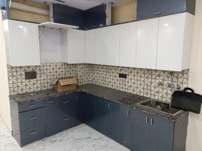 Kitchen Image of 950 Sq.ft 3 BHK Builder Floor for sale in Laxmi Nagar New Delhi for Rs. 8500000