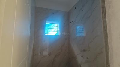 Bathroom Image of 680 Sq.ft 1 BHK Apartment / Flat for rent in Kaggadasapura Bengaluru for Rs. 24000