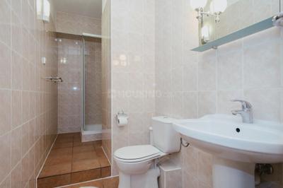 Bathroom Image of 1800 Sq.ft 3 BHK Apartment / Flat for sale in Juhu Mumbai for Rs. 85000000