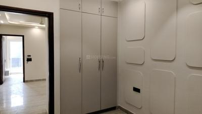 Bedroom Image of 1100 Sq.ft 3 BHK Builder Floor for rent in Ashok Nagar New Delhi for Rs. 39000