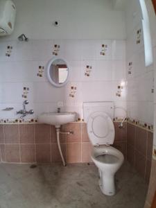 Image of 1409 Sq.ft 3 BHK Apartment / Flat for rent in Chenikuthi, Guwahati for Rs. 25000