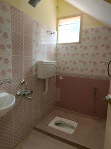 Common Bathroom Image of 1500 Sq.ft 3 BHK Independent House for rent in Velachery Chennai for Rs. 35000