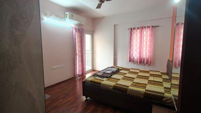 Bedroom Image of 1427 Sq.ft 2.5 BHK Apartment / Flat for rent in Adani Elysium, Shantigram Ahmedabad for Rs. 35000