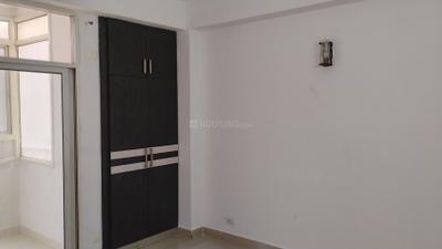 Bedroom Image of 1750 Sq.ft 3 BHK Apartment / Flat for rent in Ajnara Gen X, Crossings Republik Ghaziabad for Rs. 22000