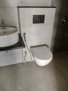 Common Bathroom Image of 1150 Sq.ft 2 BHK Apartment / Flat for sale in Mahindra Alcove Wing D And E, Powai Mumbai for Rs. 24500000