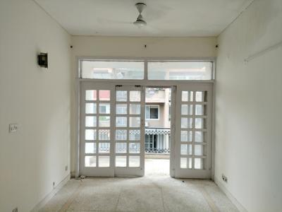 Living Room Image of 1600 Sq.ft 3 BHK Apartment / Flat for sale in Hahnemann Apartments, Sector 6 Dwarka New Delhi for Rs. 27000000