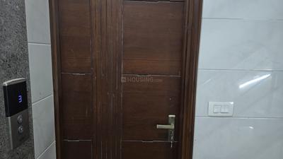 Image of 960 Sq.ft 3 BHK Builder Floor for sale in Paschim Vihar, New Delhi for Rs. 13500000