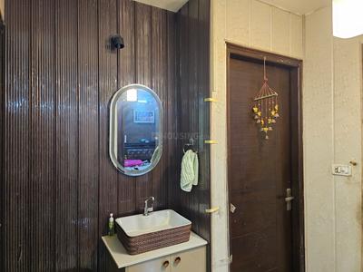 Bathroom Image of 1200 Sq.ft 3 BHK Builder Floor for sale in Ramesh Nagar New Delhi for Rs. 15000000