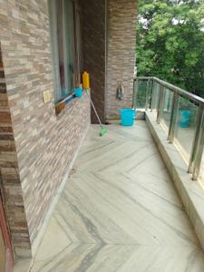Balcony Image of 2160 Sq.ft 2 BHK Builder Floor for rent in Selling Sunset South City 1, Sector 41 Gurgaon for Rs. 40000