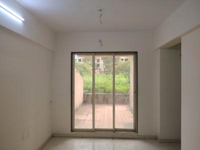 Living Room Image of 720 Sq.ft 2 BHK Apartment / Flat for rent in Puraniks Tokyo Bay, Kasarvadavali Thane for Rs. 27500