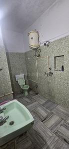 Bathroom Image of Saini PG  in Sector 34, Chandigarh