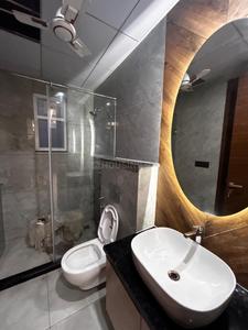 Bathroom Image of 1800 Sq.ft 3 BHK Builder Floor for rent in Trehan Luxury Floors 71, Sector 71 Gurgaon for Rs. 45000