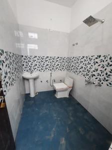 Bathroom Image of 500 Sq.ft 1 BHK Independent House for sale in Sarojini Nagar Lucknow for Rs. 2500000