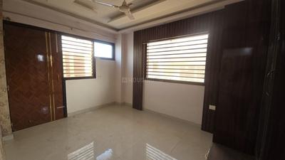 Bedroom Image of 915 Sq.ft 3 BHK Builder Floor for rent in Sector 16 Dwarka New Delhi for Rs. 27500
