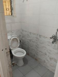 Bathroom Image of 975 Sq.ft 2 BHK Apartment / Flat for rent in Vibgyor Mira Garden, Madhyamgram Kolkata for Rs. 13000