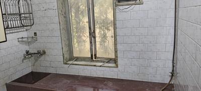 Bathroom Image of 480 Sq.ft 1 BHK Apartment / Flat for rent in Malad West Mumbai for Rs. 37000