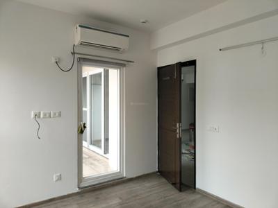 Bedroom Image of 2070 Sq.ft 3 BHK Apartment / Flat for rent in ABA Cleo County, Sector 121 Noida for Rs. 78000