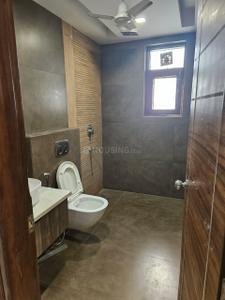 Bathroom Image of 1250 Sq.ft 3 BHK Apartment / Flat for sale in Tulip White, Sector 69 Gurgaon for Rs. 14500000