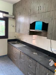 Kitchen Image of 2000 Sq.ft 4 BHK Builder Floor for rent in Big Block Builder Floor, Sector 46 Gurgaon for Rs. 70000