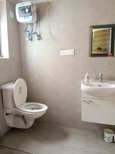 Primarc Southwinds Attached Bathroom with Bedroom One 4