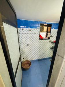Bathroom Image of 250 Sq.ft 1 RK Apartment / Flat for rent in Worli Mumbai for Rs. 33000