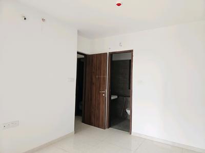 Bedroom Image of 930 Sq.ft 2 BHK Apartment / Flat for sale in Wellington at Pride World City, Charholi Budruk Pune for Rs. 8200000