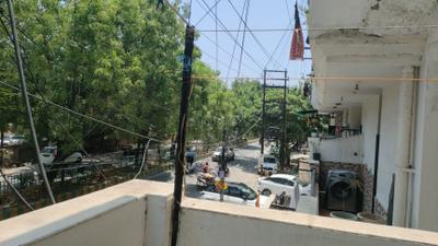Balcony Image of 1050 Sq.ft 2 BHK Builder Floor for sale in Vaishali Ghaziabad for Rs. 8500000