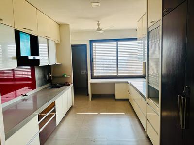 Trilokesh Gulmohar Auris Kitchen 1