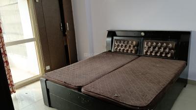 Bedroom Image of 1750 Sq.ft 3 BHK Apartment / Flat for rent in Ajnara Gen X, Crossings Republik Ghaziabad for Rs. 25000