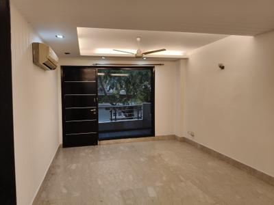 Living Room Image of 3600 Sq.ft 4 BHK Builder Floor for rent in Sukhdev Vihar New Delhi for Rs. 130000