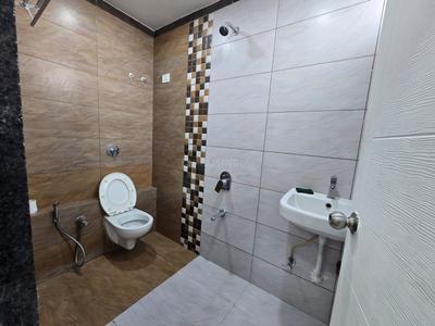 Bathroom Image of 1600 Sq.ft 3 BHK Apartment / Flat for rent in Fortune 361, Sama Savli Vadodara for Rs. 35000