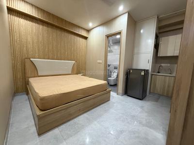 Bedroom Image of 600 Sq.ft 1 RK Studio for rent in Sun City, Sector 54 Gurgaon for Rs. 17000