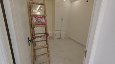 Bedroom Image of 1600 Sq.ft 3 BHK Apartment / Flat for sale in Sector 104 Noida for Rs. 7400000