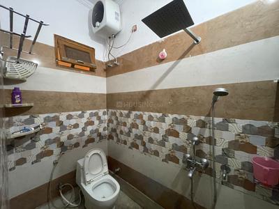 Bathroom Image of 1000 Sq.ft 2 BHK Independent House for rent in Gumaniwala Rishikesh for Rs. 13500