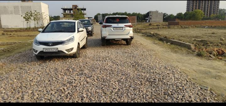 Varanasi Rohania Main Image 1