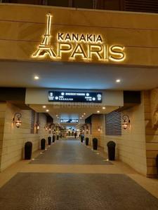 Image of 900 Sq.ft 2 BHK Apartment / Flat for sale in Kanakia Paris, Bandra East, Mumbai for Rs. 33500000