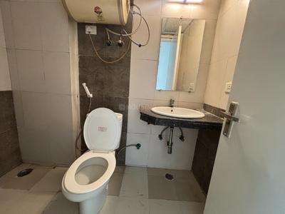 Bathroom Image of 1080 Sq.ft 2.5 BHK Apartment / Flat for sale in Nimbus The Hyde Park, Sector 78 Noida for Rs. 12200000