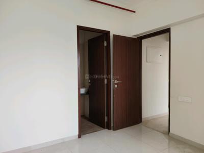 Bedroom Image of 913 Sq.ft 2.5 BHK Apartment / Flat for sale in Omkar Signet, Malad East Mumbai for Rs. 21000000