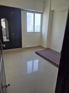 Bedroom Image of 890 Sq.ft 2 BHK Apartment / Flat for rent in Sethi Max Royal, Sector 76 Noida for Rs. 26500