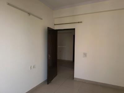 Bedroom Image of 1350 Sq.ft 3 BHK Apartment / Flat for rent in Mahagun Mosaic, Vaishali Ghaziabad for Rs. 30000