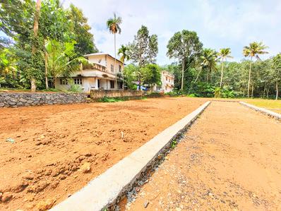 Image of 1742 Sq.ft Residential Plot / Land for sale in Mulanthuruthy, Kochi for Rs. 1200000