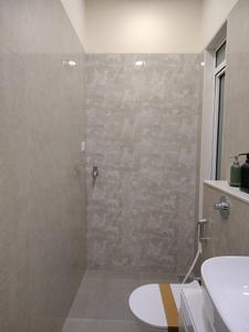 Common Bathroom Image of 677 Sq.ft 1 BHK Apartment / Flat for sale in Ashar Arize Tower B And C, Kalwa Thane for Rs. 9500000