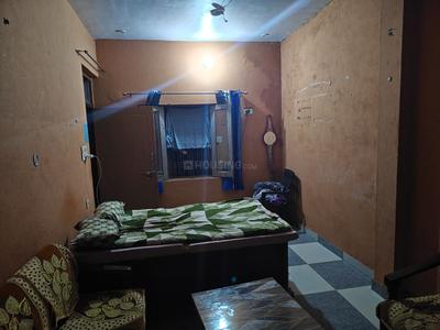 Bedroom Image of 350 Sq.ft 1 RK Independent House for rent in Rajajipuram Lucknow for Rs. 5000