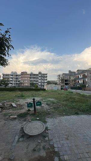 DLF The Valley Main Image 1