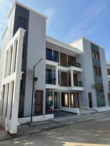 Image of 2400 Sq.ft 4 BHK Villa for sale in Indus Palm Drive, Ghukna, Ghaziabad for Rs. 31000000