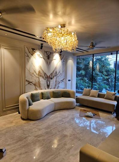 ABIL Castel Royale Magnifique Main Image 1