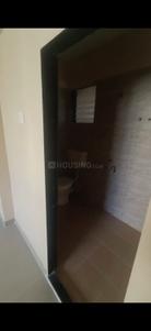 Bathroom Image of 750 Sq.ft 2 BHK Apartment / Flat for rent in Thane West Thane for Rs. 30000